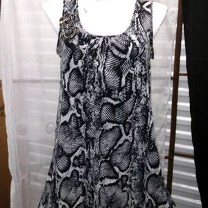 Woman's Blouse Bundle Of 4 Shirts